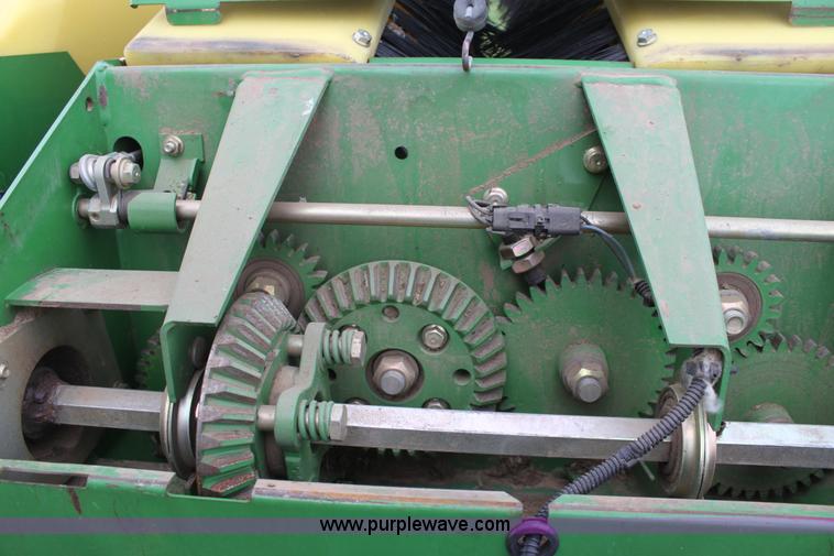 image for item F8681 2006 John Deere 7460 Mudhog cotton stripper