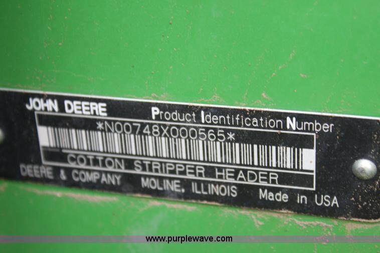image for item F8681 2006 John Deere 7460 Mudhog cotton stripper
