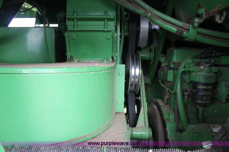 image for item F8681 2006 John Deere 7460 Mudhog cotton stripper