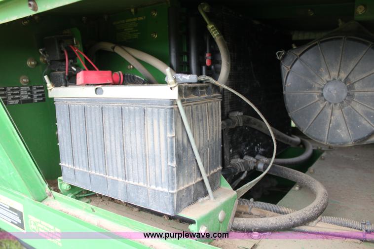 image for item F8681 2006 John Deere 7460 Mudhog cotton stripper