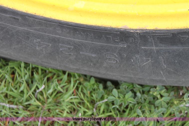 image for item F8681 2006 John Deere 7460 Mudhog cotton stripper