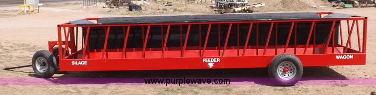 image for item F8745 Silage feeder wagon