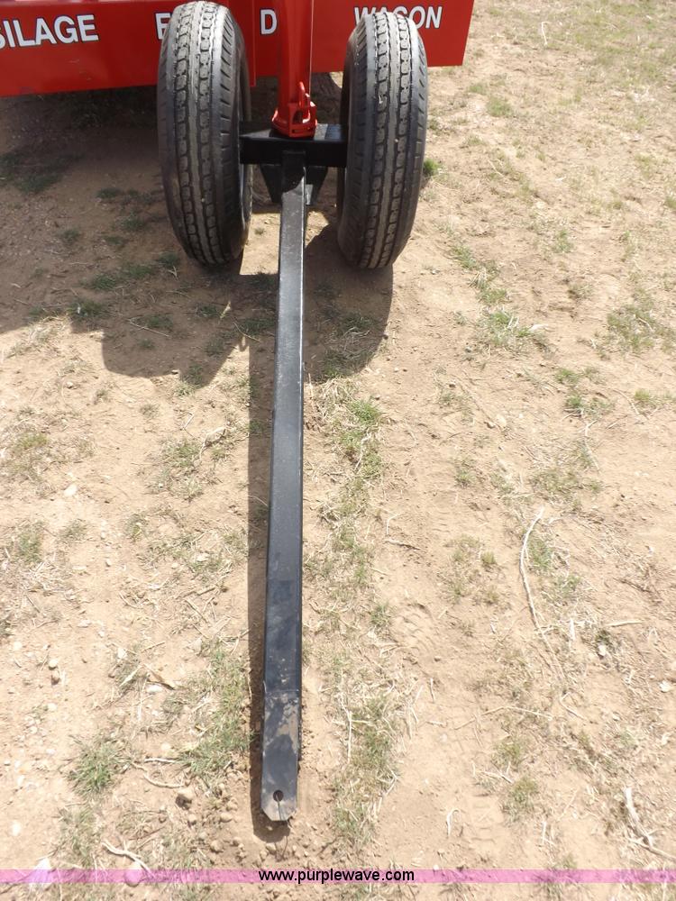 image for item F8745 Silage feeder wagon