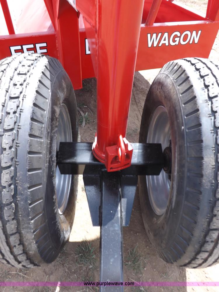 image for item F8745 Silage feeder wagon