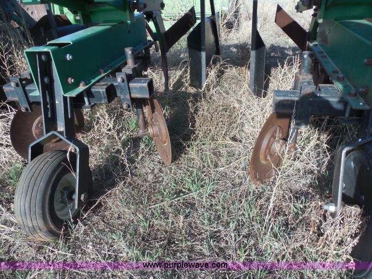 image for item F8774 Sukup 28' row crop cultivator