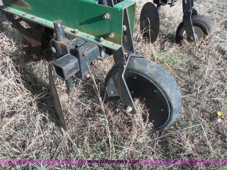 image for item F8774 Sukup 28' row crop cultivator