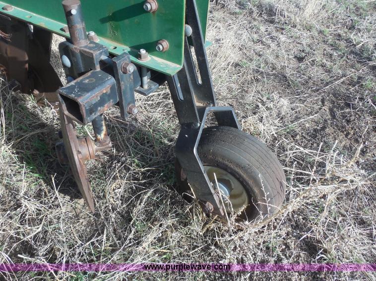 image for item F8774 Sukup 28' row crop cultivator