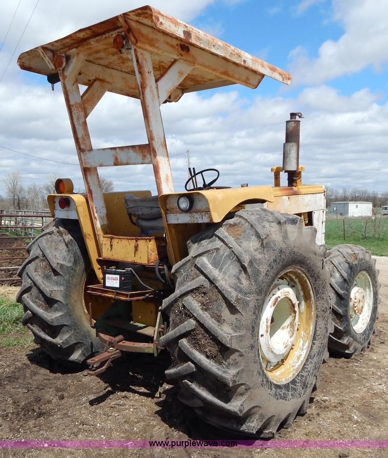 image for item G3091 Oliver 595-92023 MFWD tractor