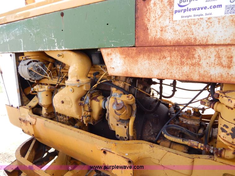 image for item G3091 Oliver 595-92023 MFWD tractor