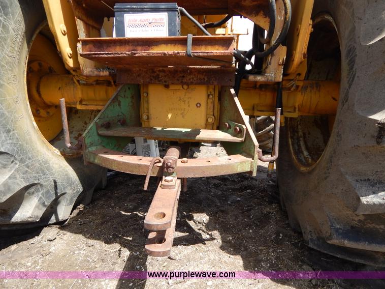 image for item G3091 Oliver 595-92023 MFWD tractor