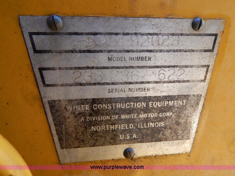 image for item G3091 Oliver 595-92023 MFWD tractor