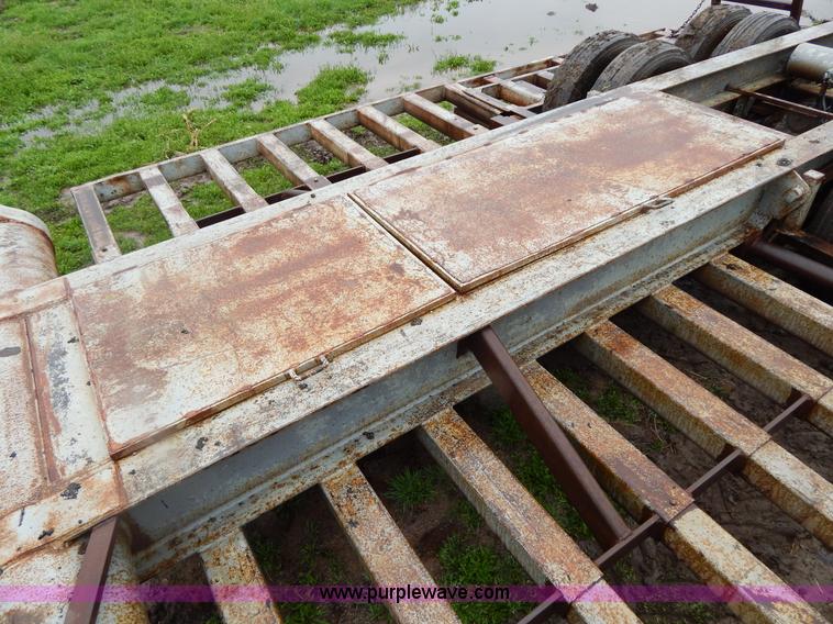 image for item G3114 1995 combine trailer