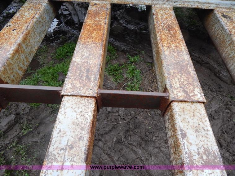 image for item G3114 1995 combine trailer