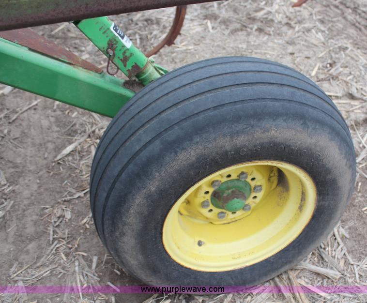 image for item G5109 John Deere 714 disk