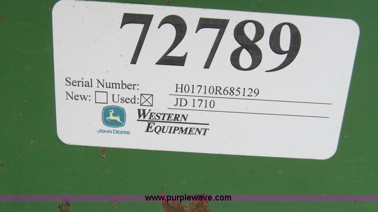 image for item G5691 John Deere 1710 Max Emerge planter