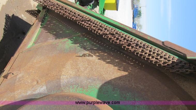 image for item G5693 John Deere HX15 bat wing rotary mower