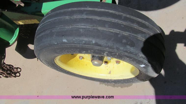 image for item G5693 John Deere HX15 bat wing rotary mower