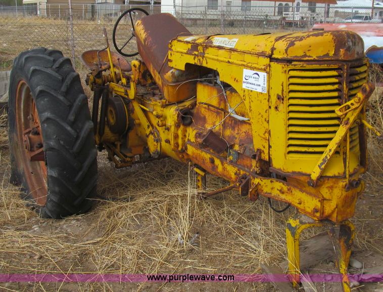 image for item G5697 Minneapolis Moline UTU tractor