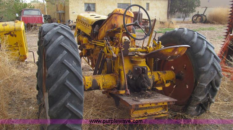 image for item G5697 Minneapolis Moline UTU tractor