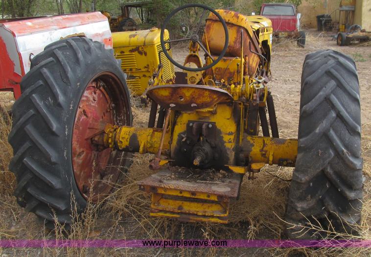 image for item G5697 Minneapolis Moline UTU tractor