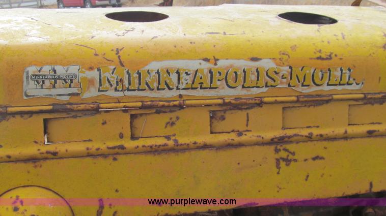 image for item G5697 Minneapolis Moline UTU tractor