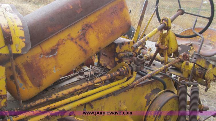 image for item G5697 Minneapolis Moline UTU tractor