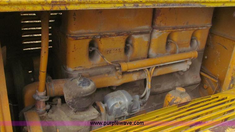 image for item G5697 Minneapolis Moline UTU tractor