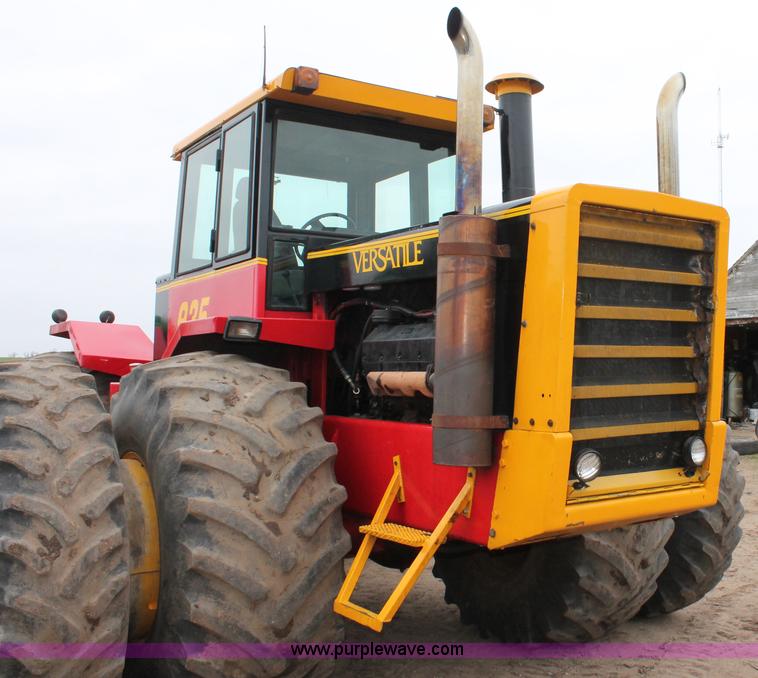 image for item H3687 1980 Versatile 935 4WD tractor