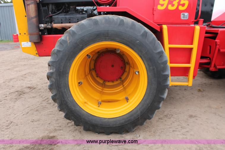 image for item H3687 1980 Versatile 935 4WD tractor