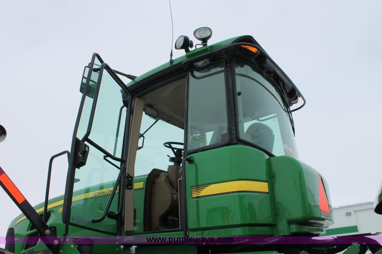 image for item H3706 2009 John Deere 9530 4WD tractor