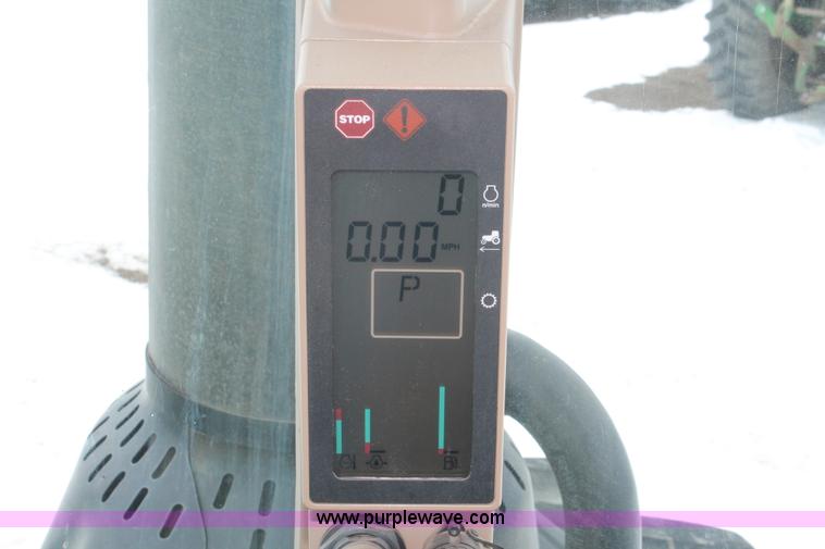 image for item H3706 2009 John Deere 9530 4WD tractor