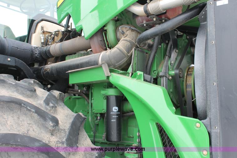 image for item H3706 2009 John Deere 9530 4WD tractor