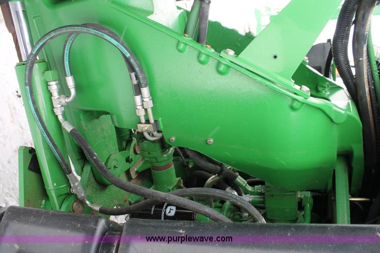 image for item H3706 2009 John Deere 9530 4WD tractor
