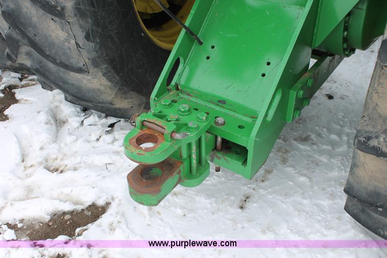 image for item H3706 2009 John Deere 9530 4WD tractor