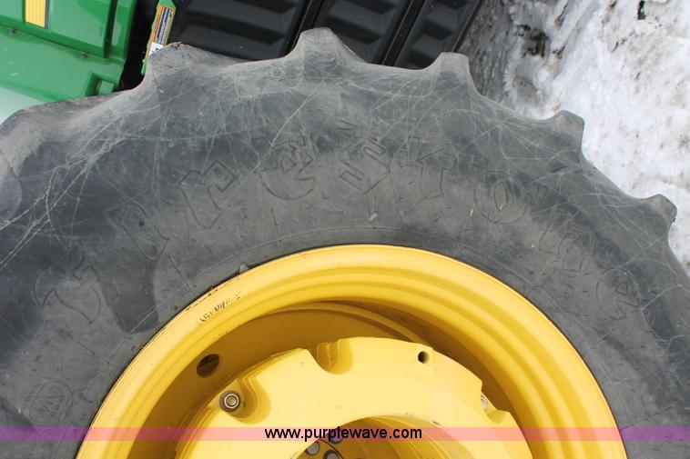 image for item H3706 2009 John Deere 9530 4WD tractor