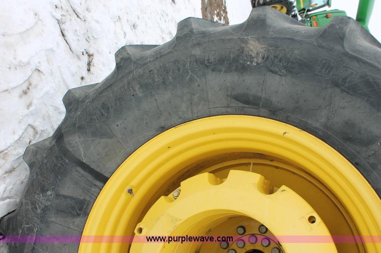 image for item H3706 2009 John Deere 9530 4WD tractor