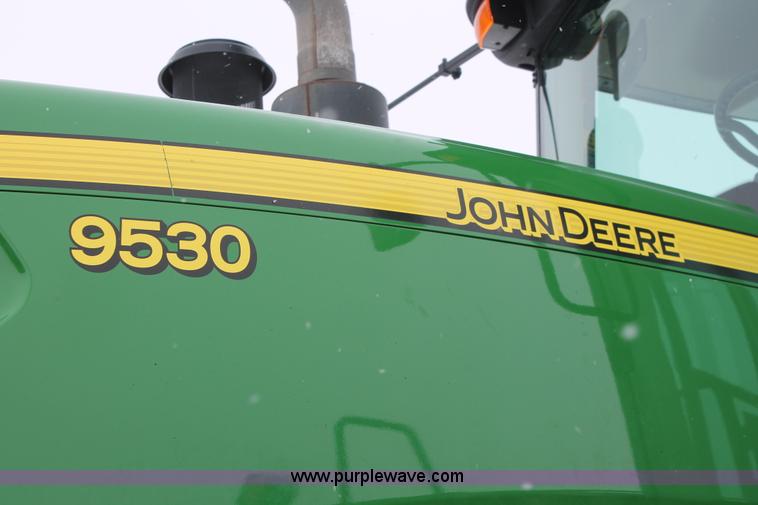 image for item H3706 2009 John Deere 9530 4WD tractor