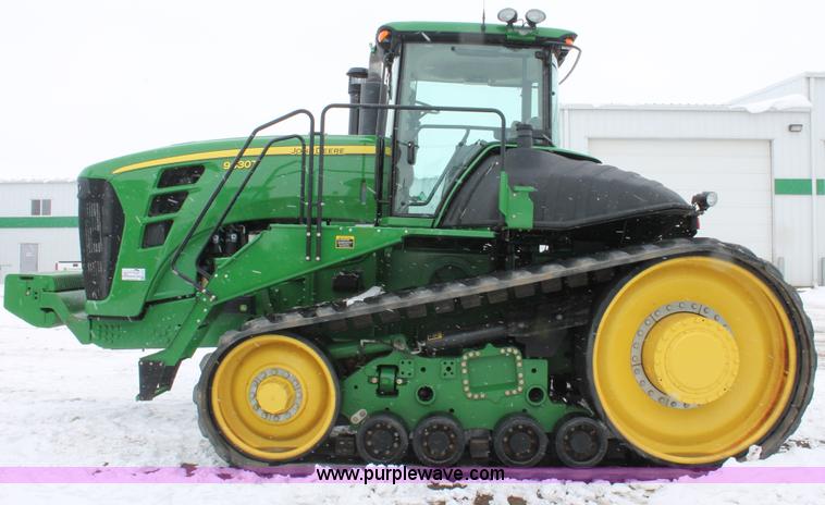 image for item H3707 2009 John Deere 9630T tractor