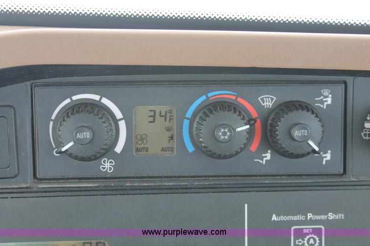 image for item H3707 2009 John Deere 9630T tractor