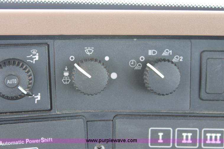 image for item H3707 2009 John Deere 9630T tractor