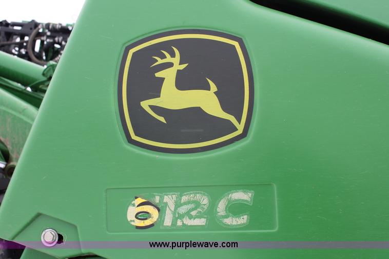 image for item H3708 2009 John Deere 612C corn head