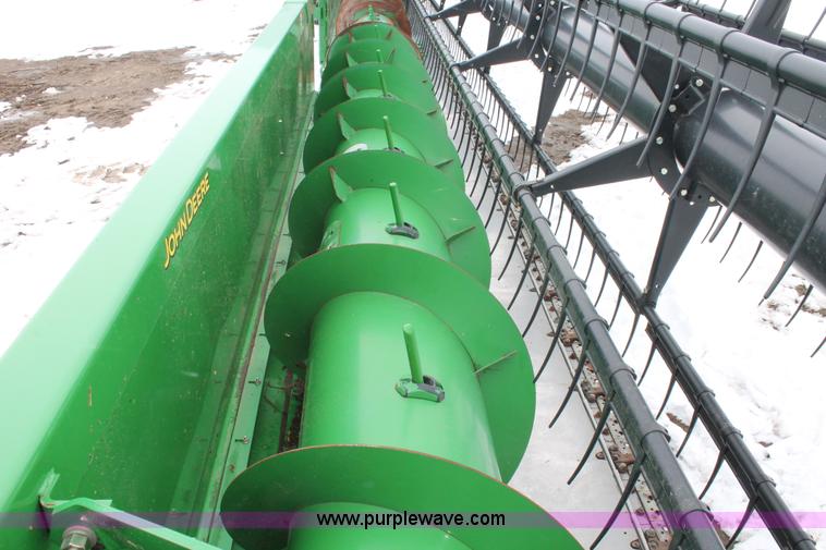 image for item H3712 2009 John Deere 635F HydraFlex platform header