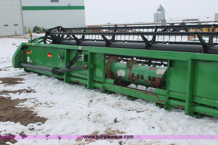 image for item H3712 2009 John Deere 635F HydraFlex platform header