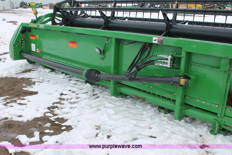 image for item H3712 2009 John Deere 635F HydraFlex platform header