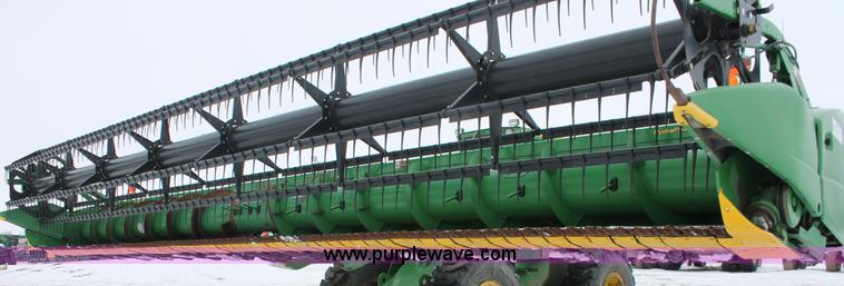 image for item H3712 2009 John Deere 635F HydraFlex platform header