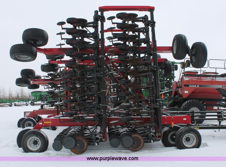 image for item H3713 2005 Case IH SDX40 No-till Air seed drill with Flexicoil 2340 air cart