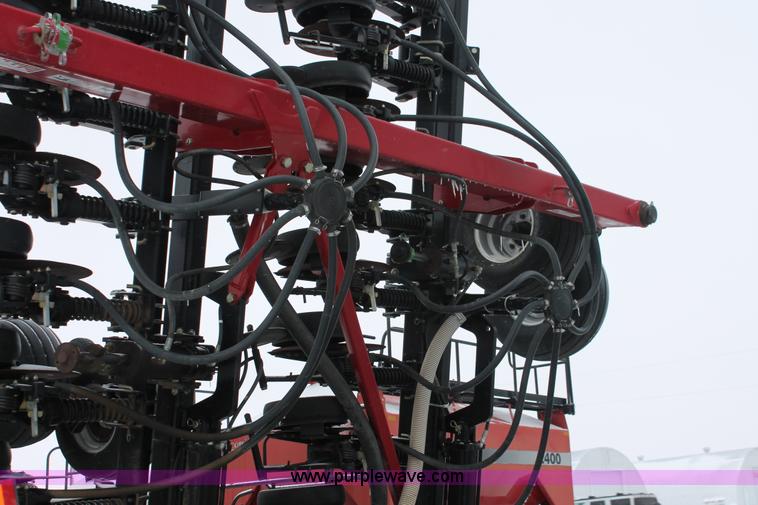 image for item H3713 2005 Case IH SDX40 No-till Air seed drill with Flexicoil 2340 air cart