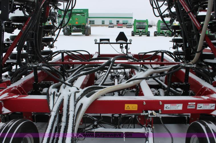 image for item H3713 2005 Case IH SDX40 No-till Air seed drill with Flexicoil 2340 air cart