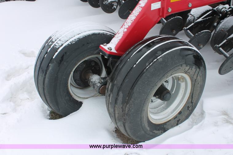 image for item H3713 2005 Case IH SDX40 No-till Air seed drill with Flexicoil 2340 air cart