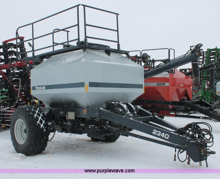 image for item H3713 2005 Case IH SDX40 No-till Air seed drill with Flexicoil 2340 air cart